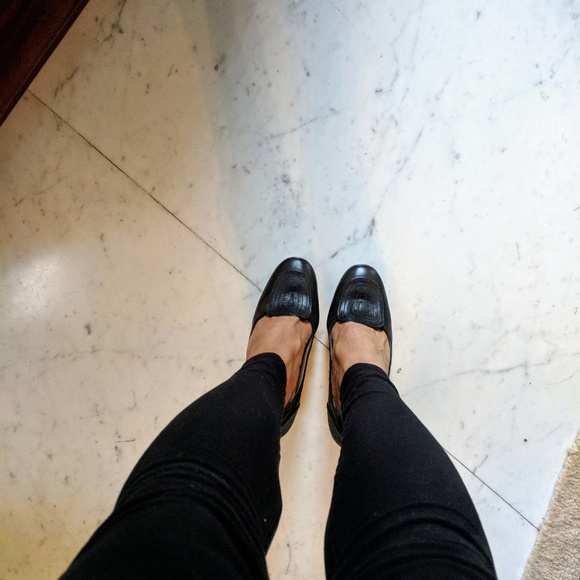 SOLD Michael Kors Leather Platform Pumps - Picture 7 of 7